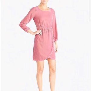 ✨NWT ✨ J.Crew pink velvet tulip hem dress.